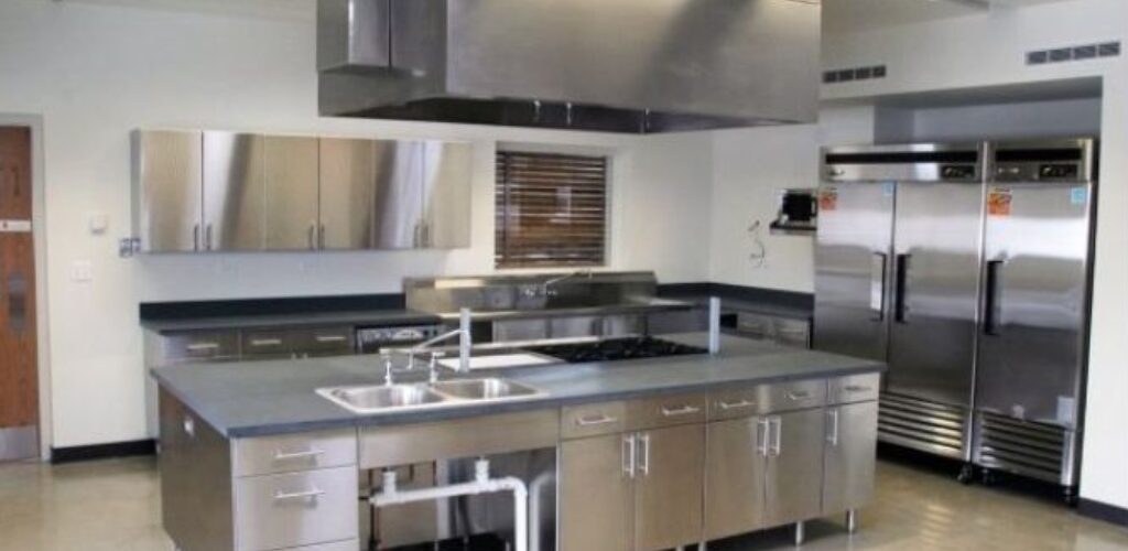 ورق استیل 304 در صنایع غذایی