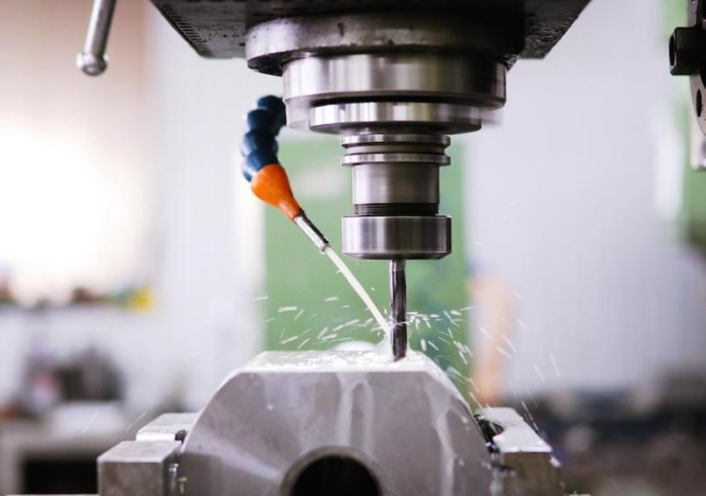 سوراخ کردن ورق استیل